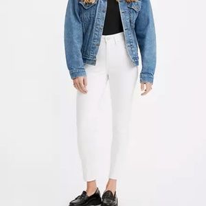 NWOT! Levis 721 High Rise Skinny Jeans - 30W x 32L